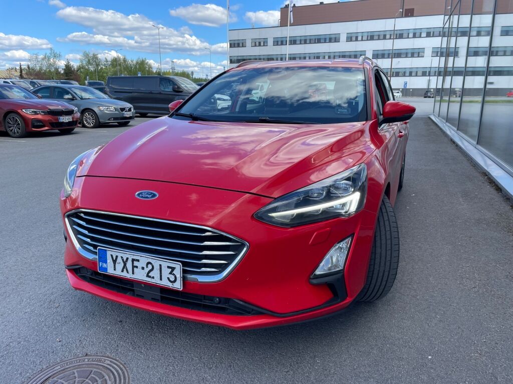 Ford Focus 2020 Punainen