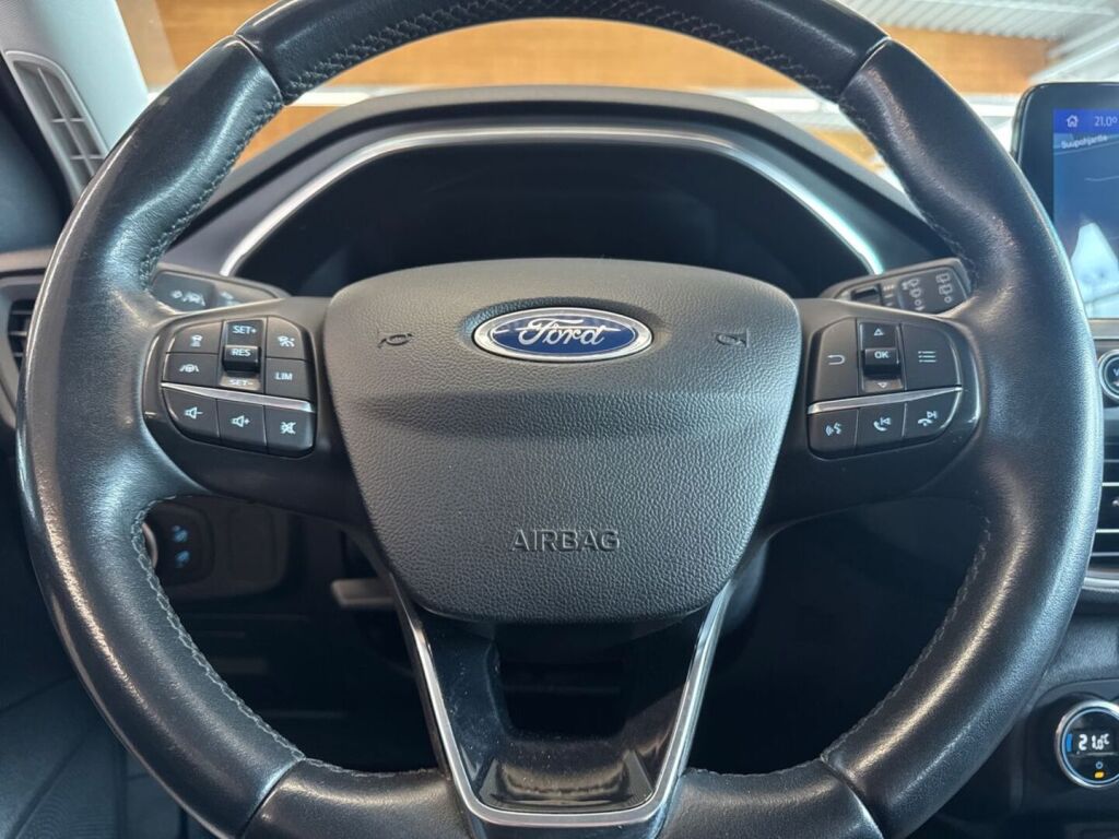 Ford Focus 2020 Punainen