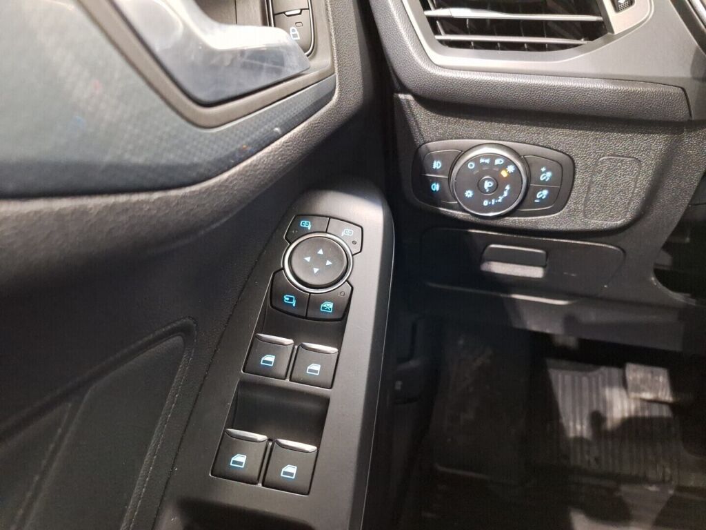 Ford Focus 2020 Harmaa