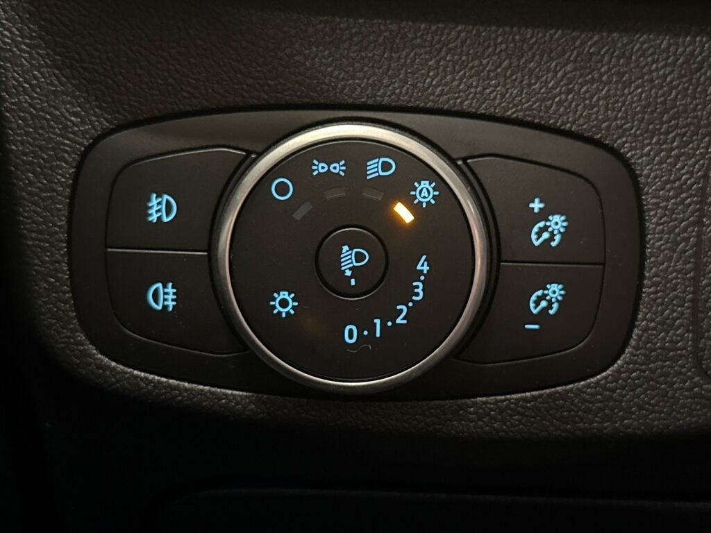 Ford Focus 2020 Sininen