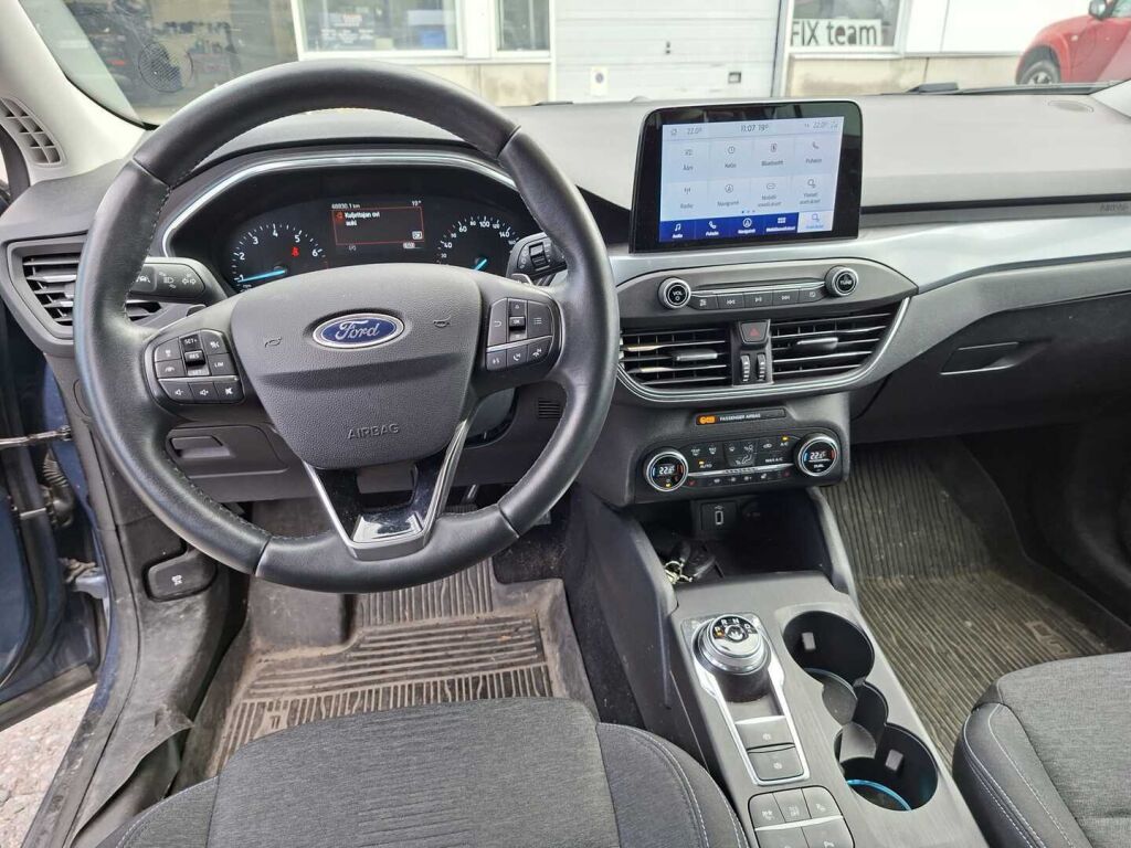 Ford Focus 2020 Sininen