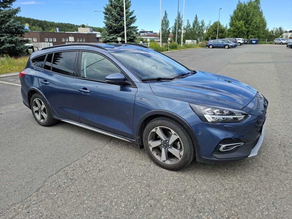 Ford Focus 2020 Sininen