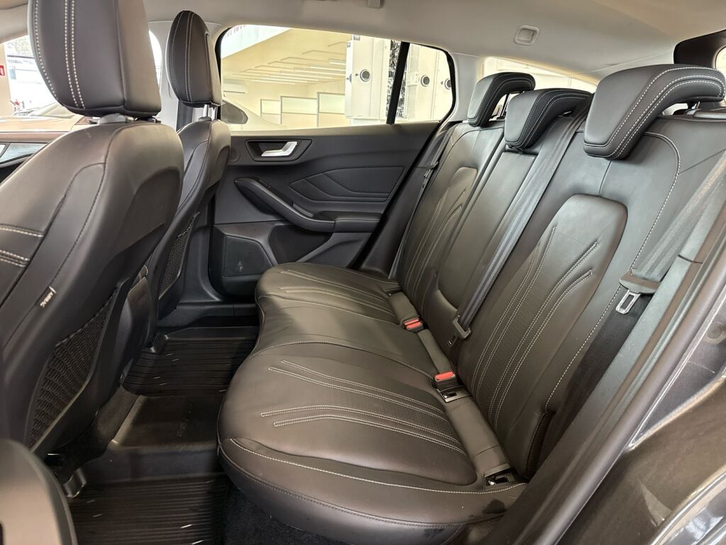 Ford Focus 2020 Harmaa
