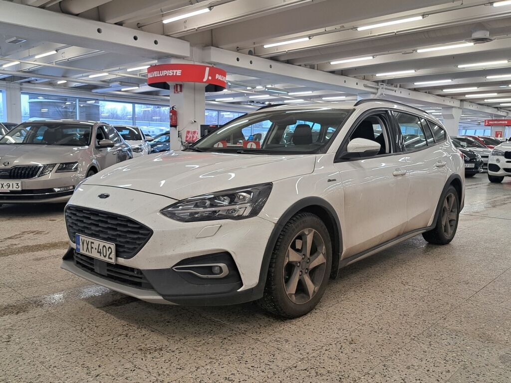 Ford Focus 2020 Valkoinen