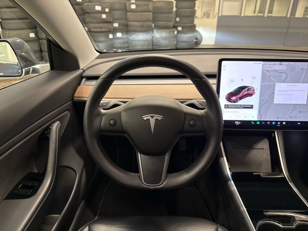 Tesla Model 3 2020 Harmaa
