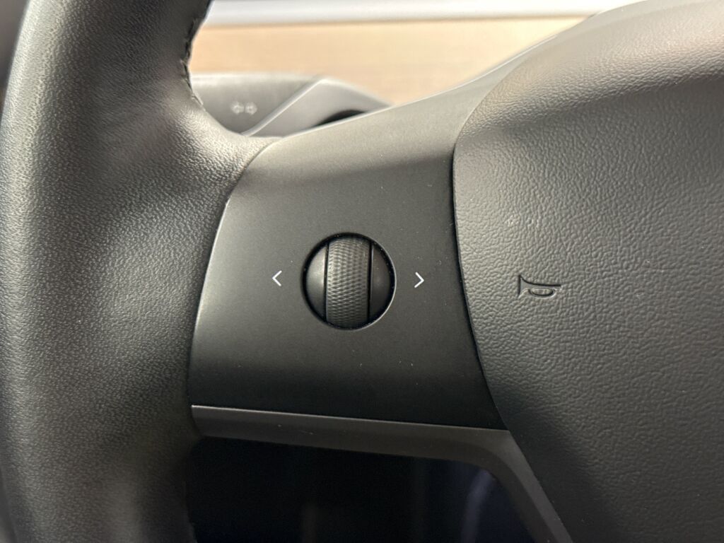 Tesla Model 3 2020 Harmaa