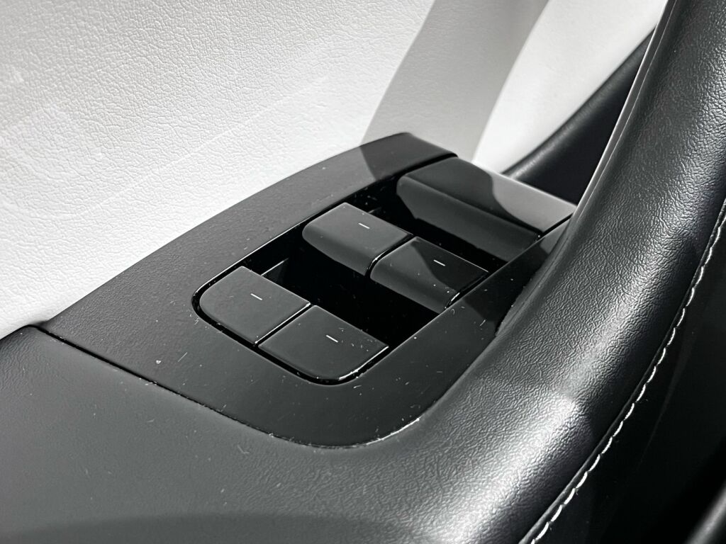 Tesla Model 3 2019 Valkoinen