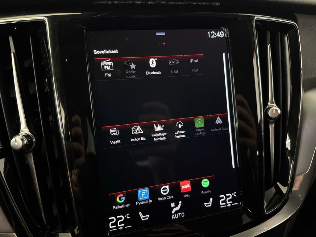 Volvo V60 2020 Valkoinen