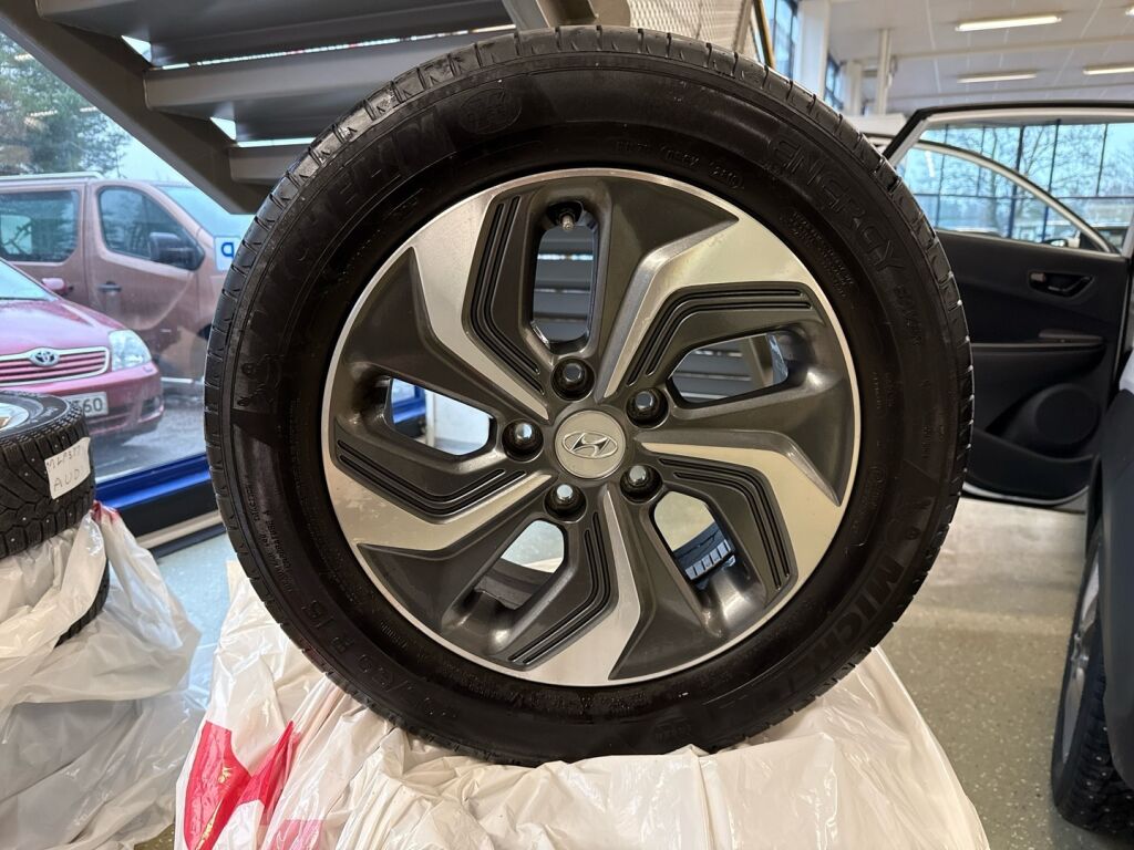 Hyundai KONA 2021 Valkoinen