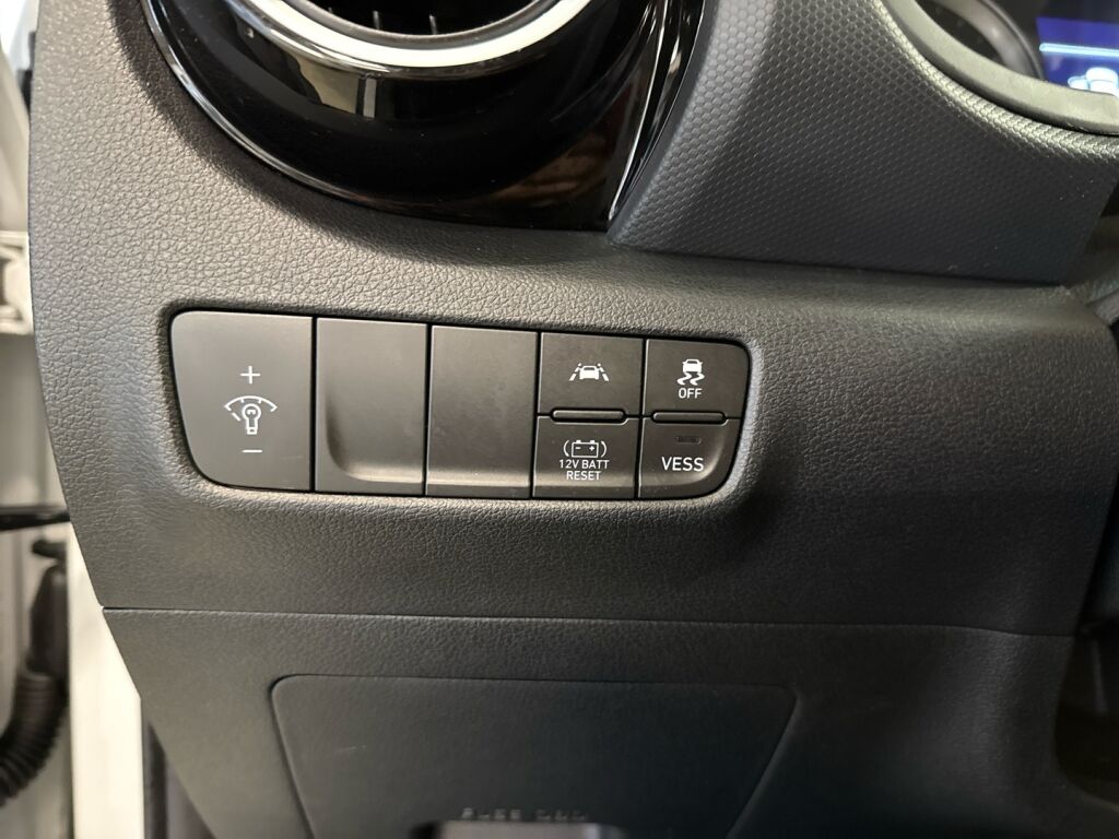 Hyundai KONA 2021 Valkoinen