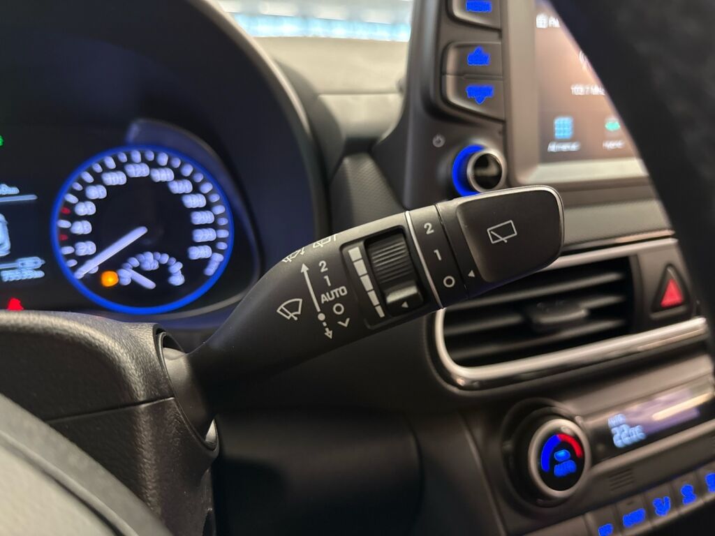 Hyundai KONA 2021 Valkoinen