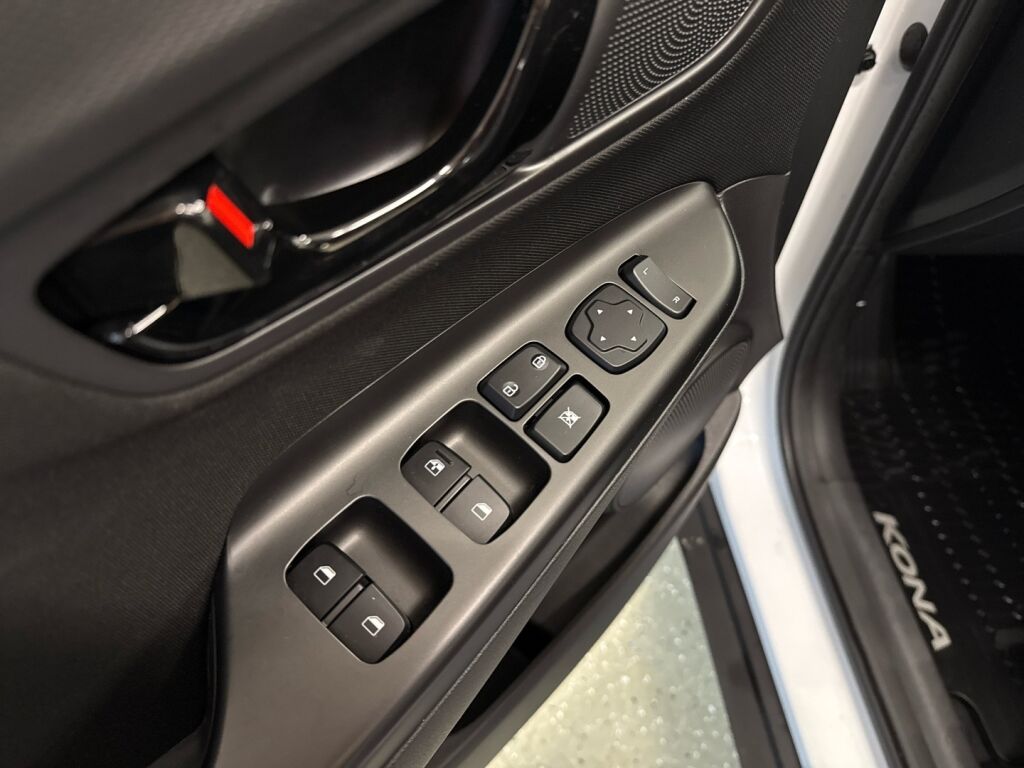 Hyundai KONA 2021 Valkoinen