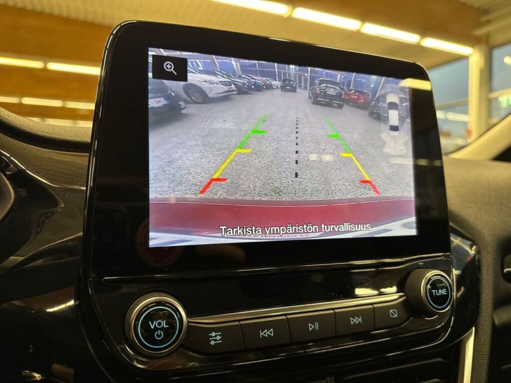 Ford Fiesta 2020 Punainen