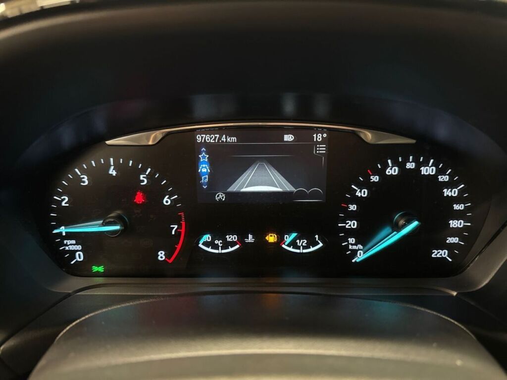 Ford Fiesta 2020 Punainen