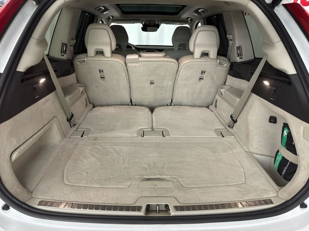 Volvo XC90 2016 Valkoinen