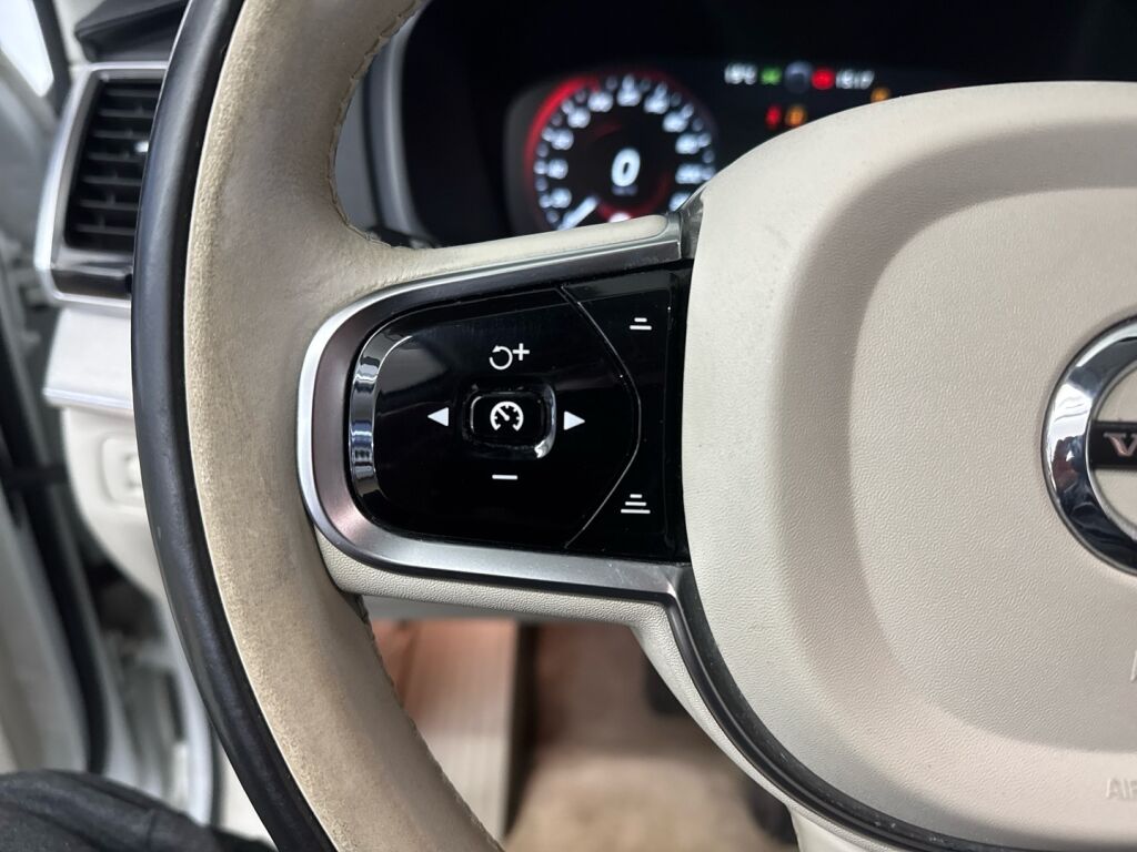 Volvo XC90 2016 Valkoinen