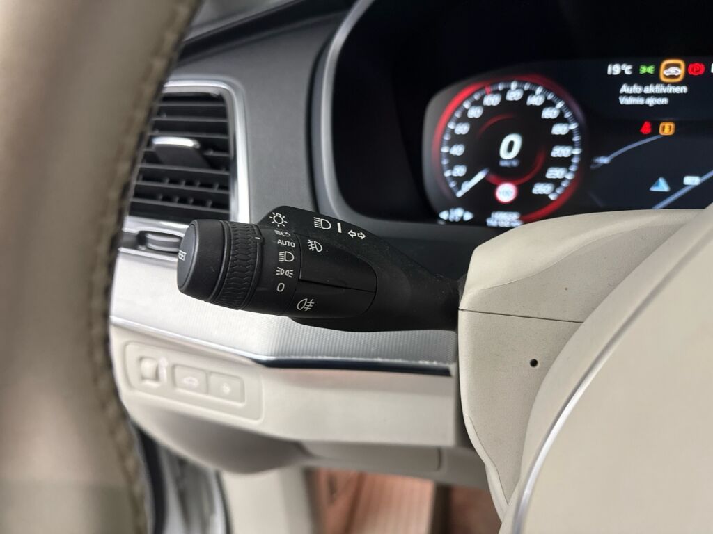 Volvo XC90 2016 Valkoinen