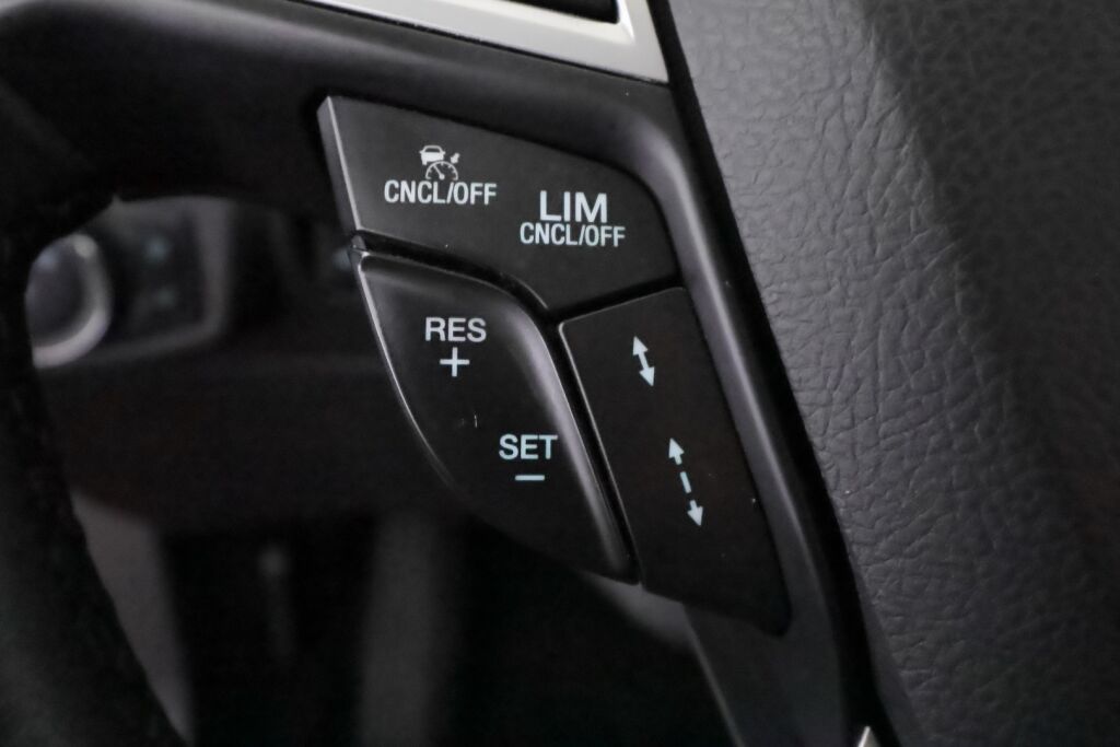 Ford Mondeo 2020 Punainen