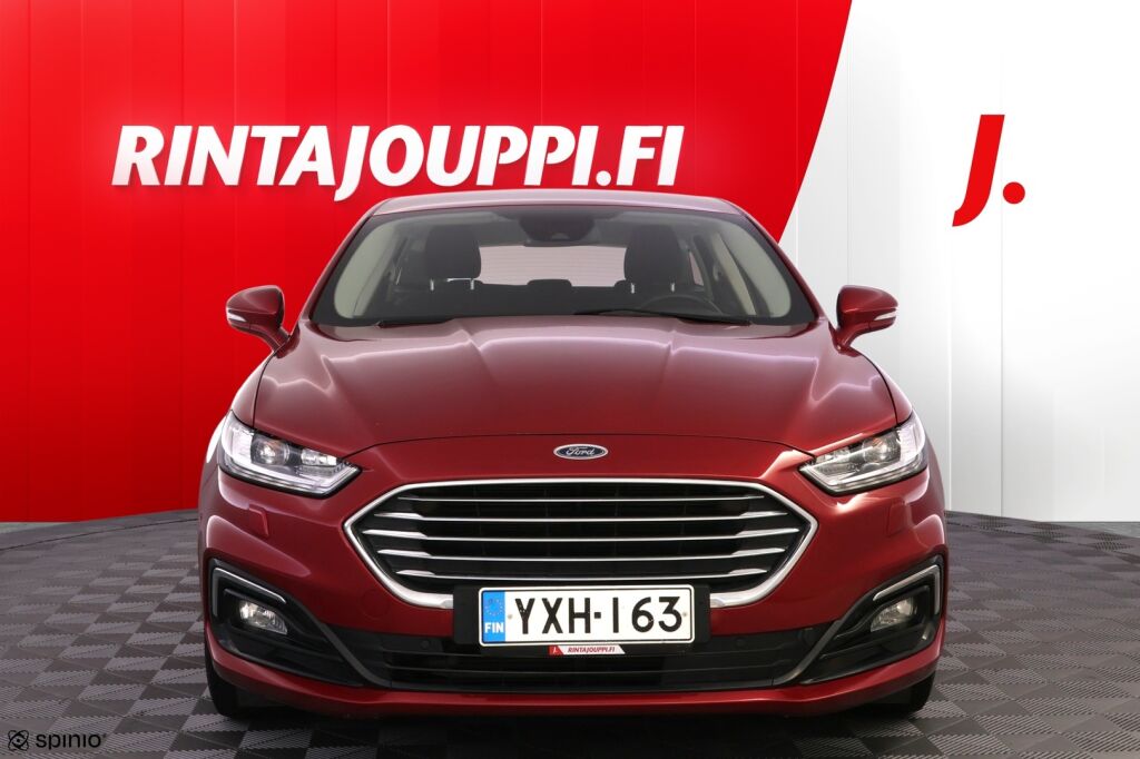 Ford Mondeo 2020 Punainen