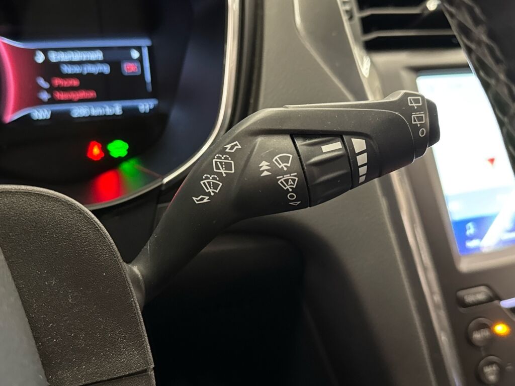 Ford Mondeo 2020 Sininen