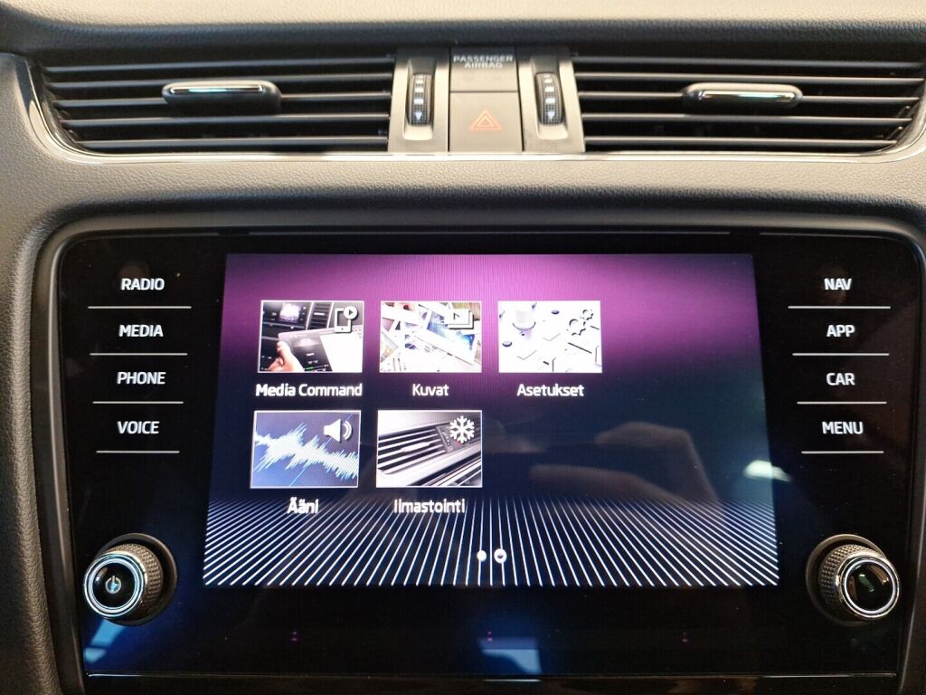 Skoda Octavia 2020 Valkoinen