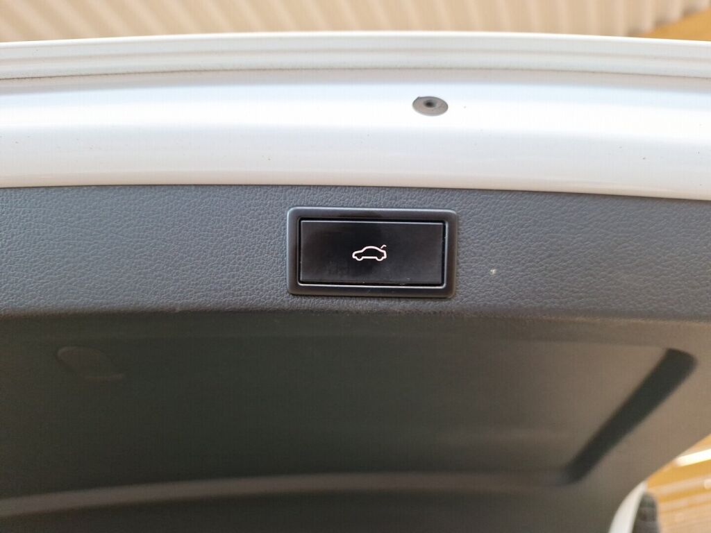 Skoda Octavia 2020 Valkoinen