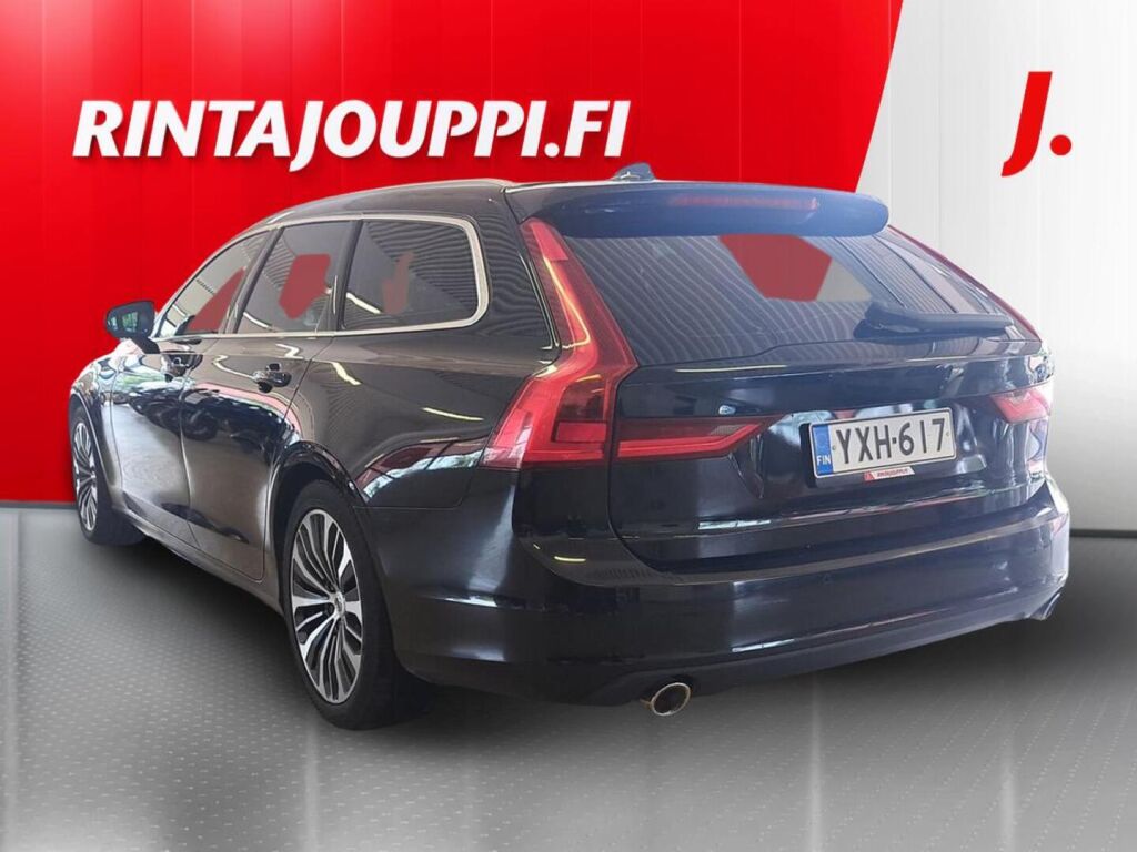 Volvo V90 2021 Musta