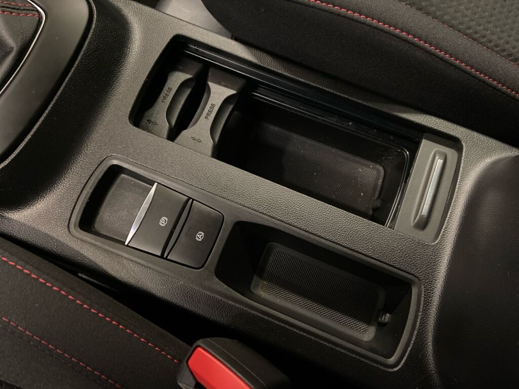 Ford Focus 2020 Musta