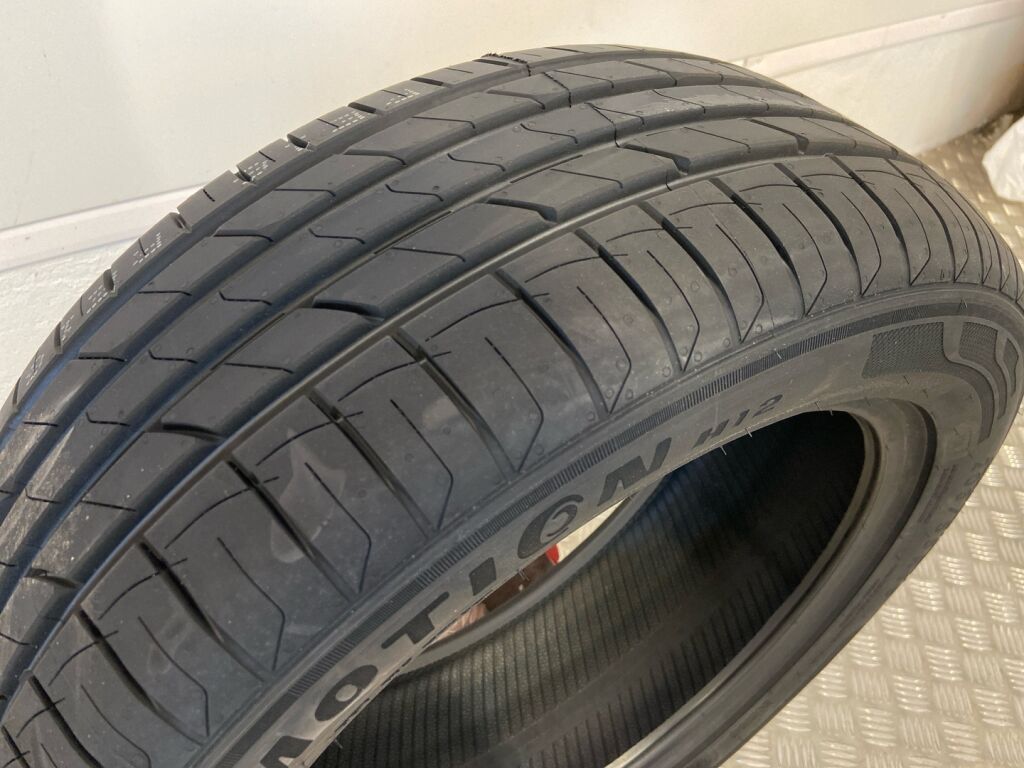 Ford Focus 2020 Musta