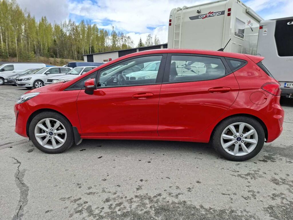 Ford Fiesta 2020 Punainen