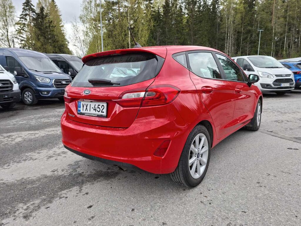 Ford Fiesta 2020 Punainen