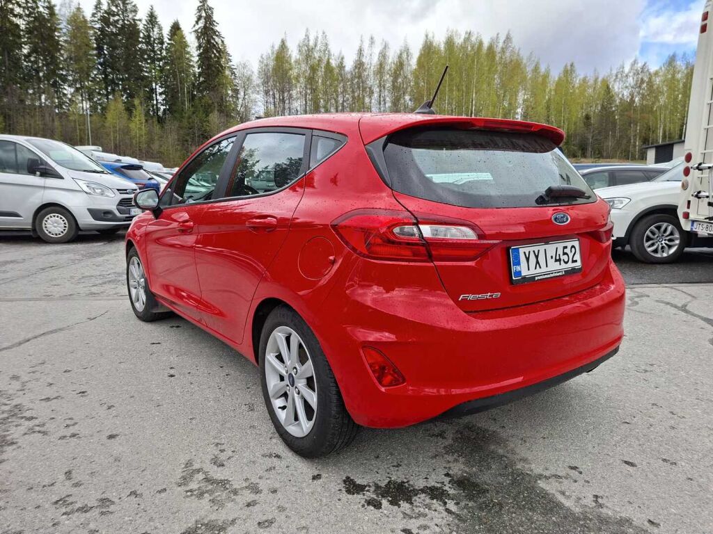 Ford Fiesta 2020 Punainen