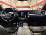 Volvo S60 2020 Musta