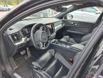 Volvo S60 2020 Musta