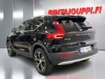 Volvo XC40 2021 Musta