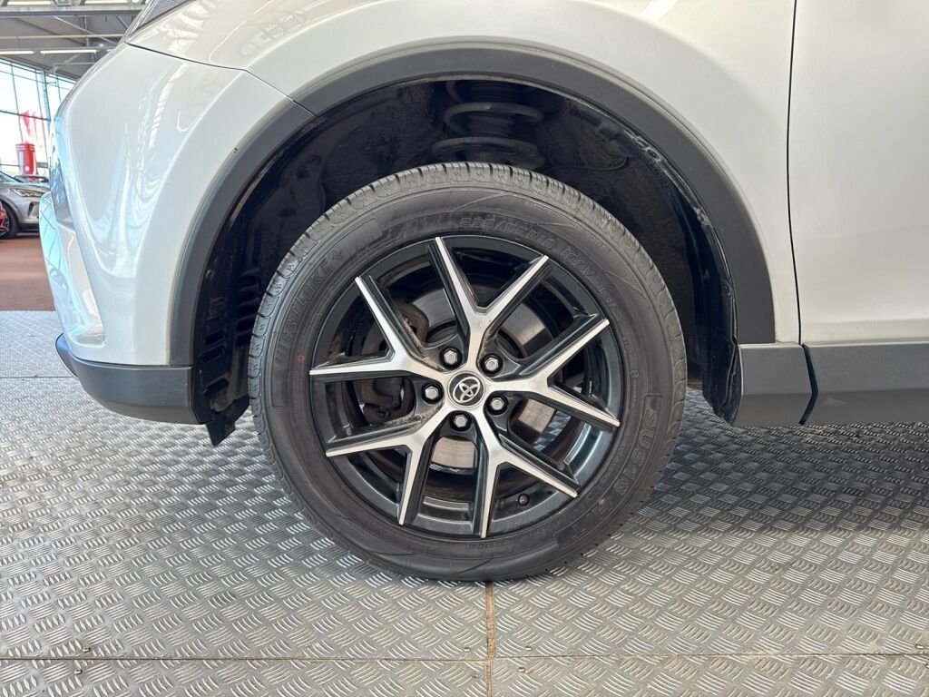 Toyota RAV4 2016 Harmaa