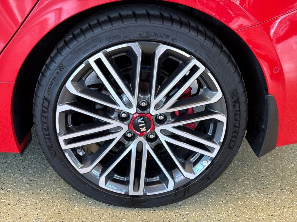 Kia ProCeed 2021 Punainen