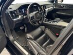 Volvo S60 2020 Musta