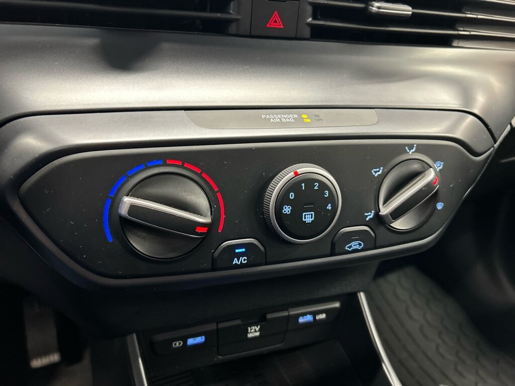 Hyundai i20 Hatchback 2022 Valkoinen