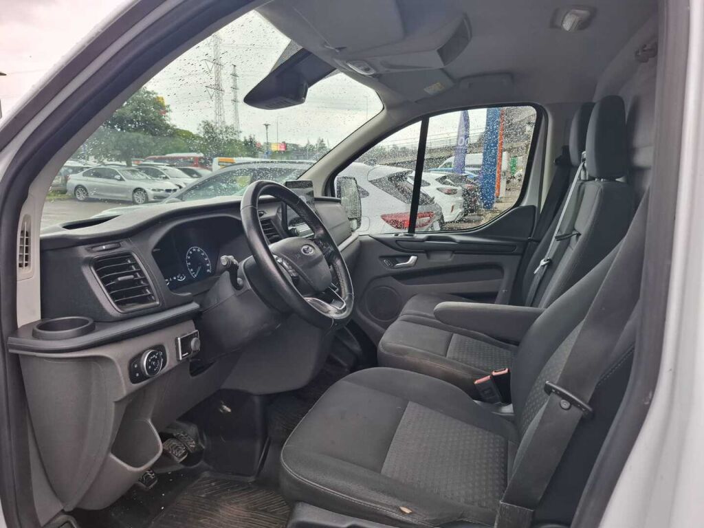 Ford Transit Custom 2019 Valkoinen
