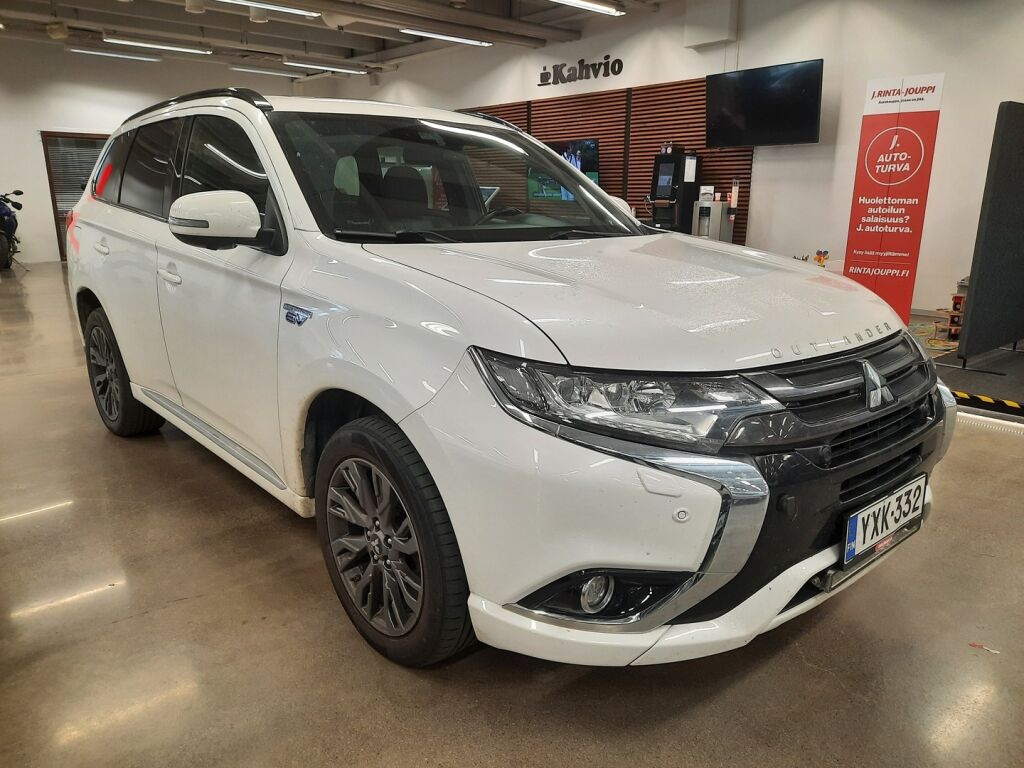Mitsubishi Outlander PHEV 2018 Valkoinen