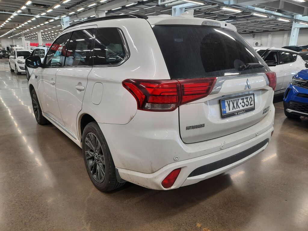 Mitsubishi Outlander PHEV 2018 Valkoinen