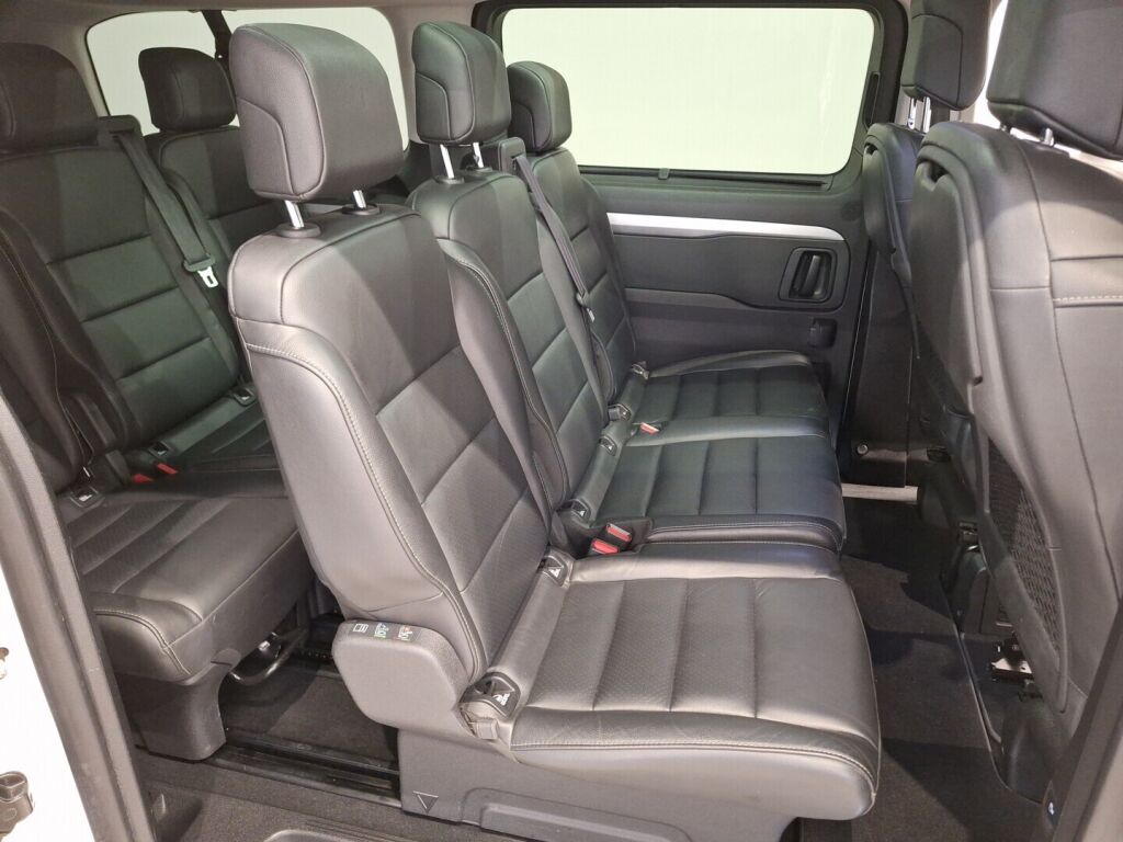 Peugeot e-Traveller 2021 Valkoinen