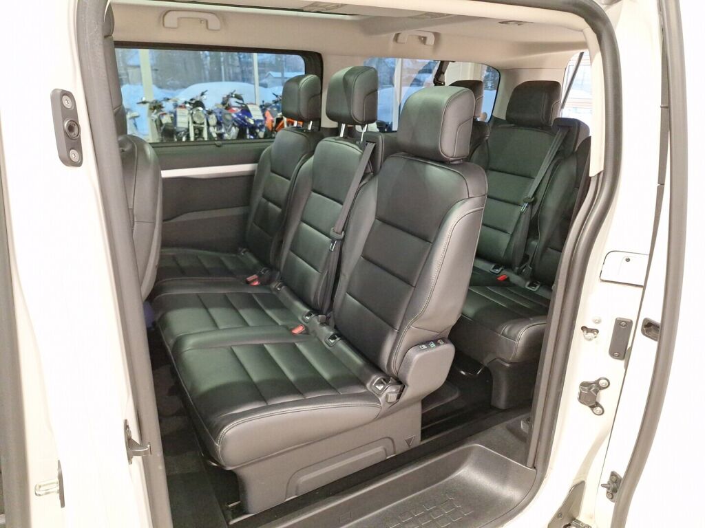 Peugeot e-Traveller 2021 Valkoinen