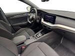 Skoda Octavia 2021 Sininen metalli / Race Blue
