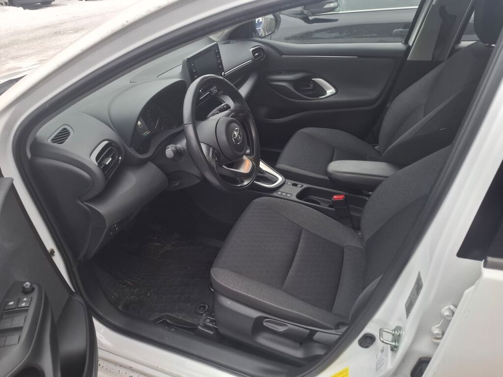 Toyota Yaris 2021 Valkoinen