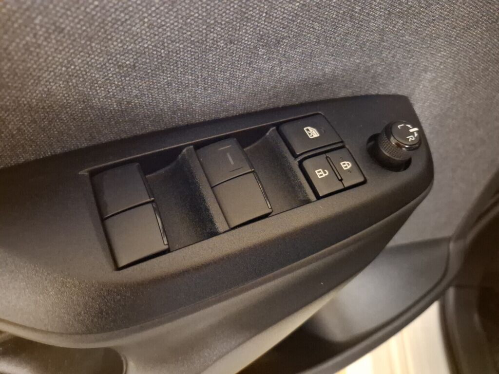 Toyota Yaris 2021 Valkoinen