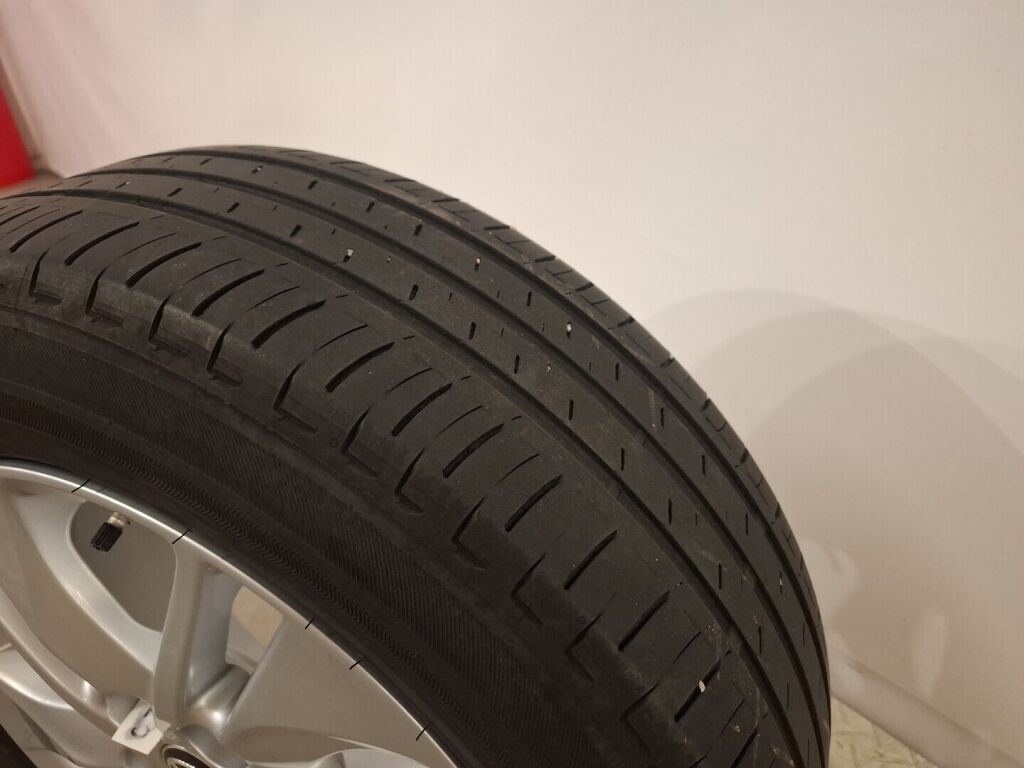 Toyota Yaris 2021 Valkoinen