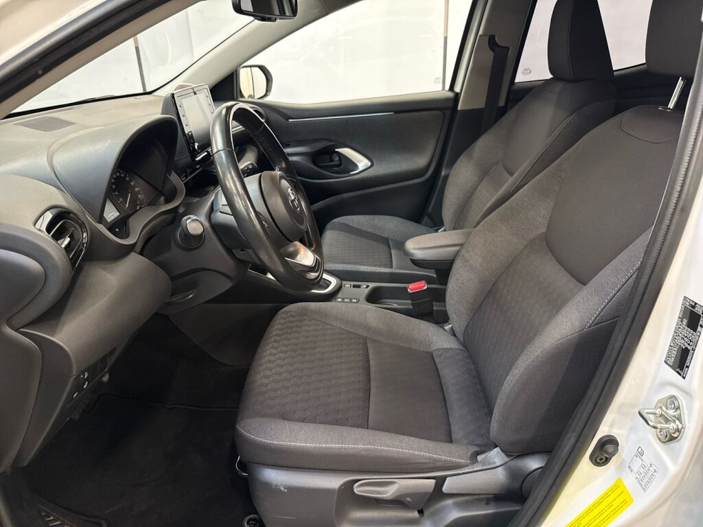 Toyota Yaris 2021 Valkoinen
