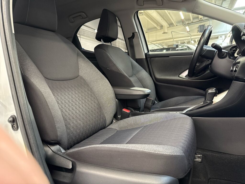 Toyota Yaris 2021 Valkoinen